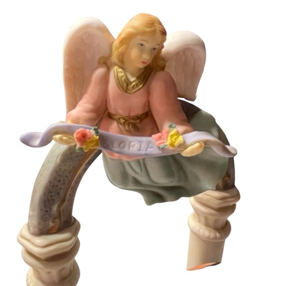 Vtg AVON Holy Family Christmas Figurine Holiday Treasures Nativity 2002 Gloria - Picture 2 of 9